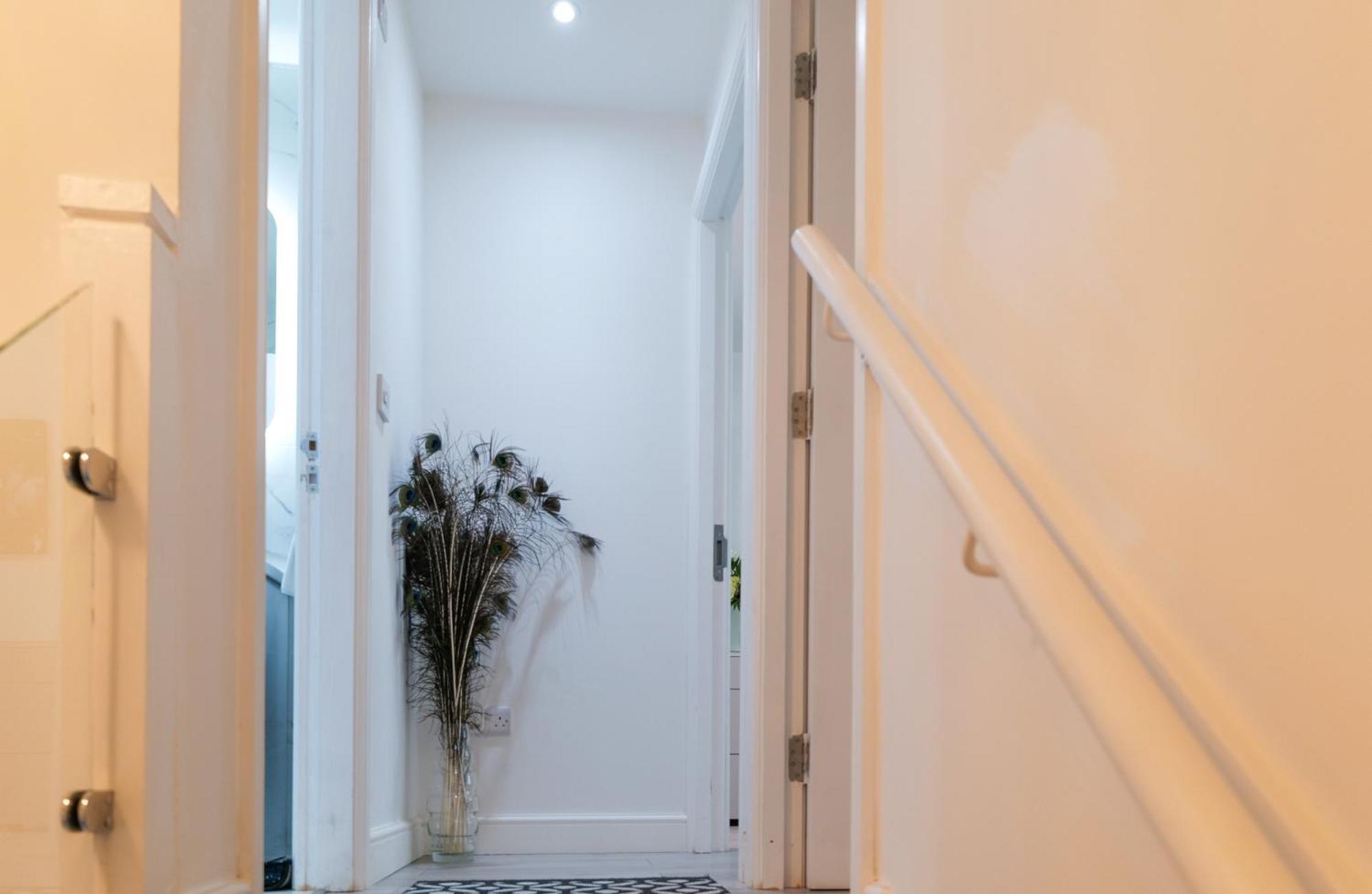 Downtown Cozy House In Manchester Ngoại thất bức ảnh
