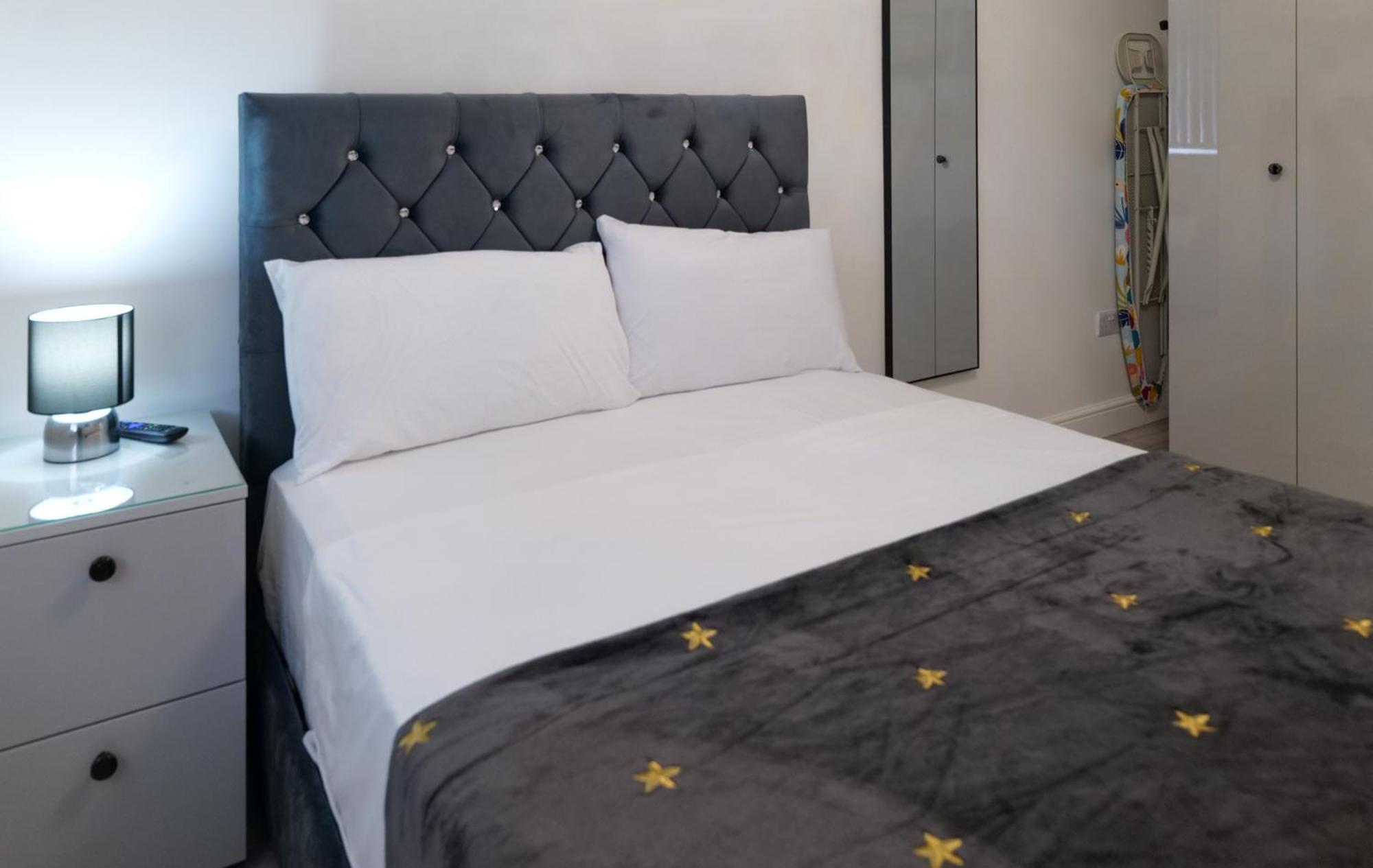 Downtown Cozy House In Manchester Ngoại thất bức ảnh